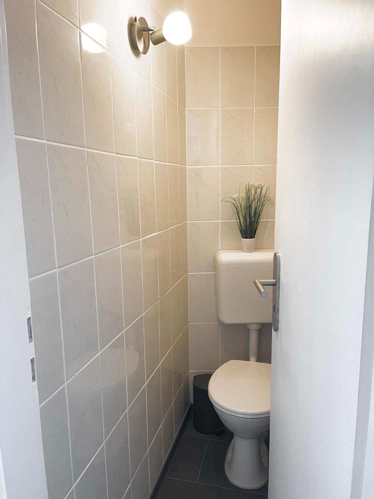 City Apartment, Ferienwohnung 3 Zkdb, Balkon, Dachgeschoss, Naehe Duesseldorf Krefeld Exterior foto